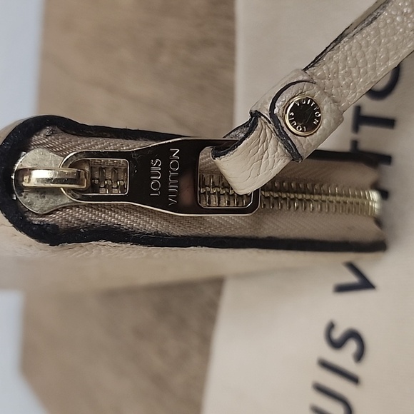 LOUIS VUITTON Round Zipper Monogram Empreinte Leather Beige Zippy Wallet - Picture 4 of 15